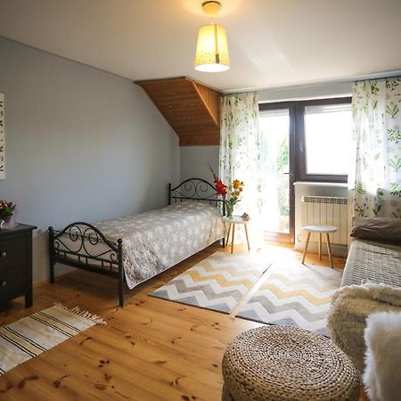 ינוביץ' Zielono Mi Apartament Z Kominkiem & Pokoje Z Pieknym Widokiem מראה חיצוני תמונה